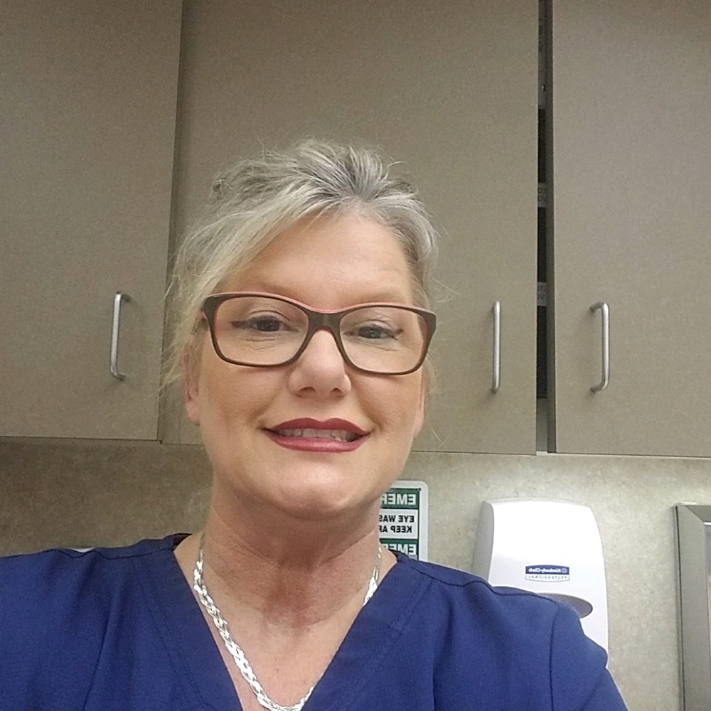 Meet your Posher, Suzette